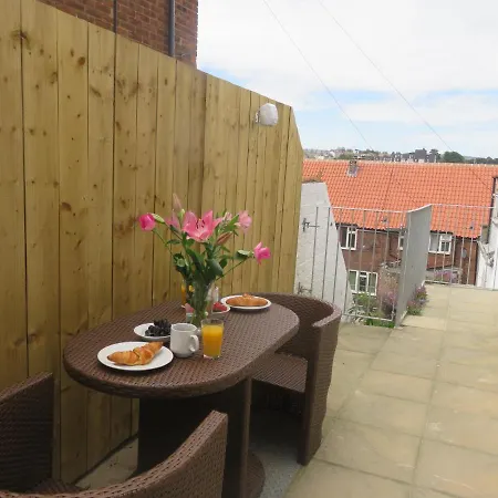 Esk - Cyanacottages Apartment *